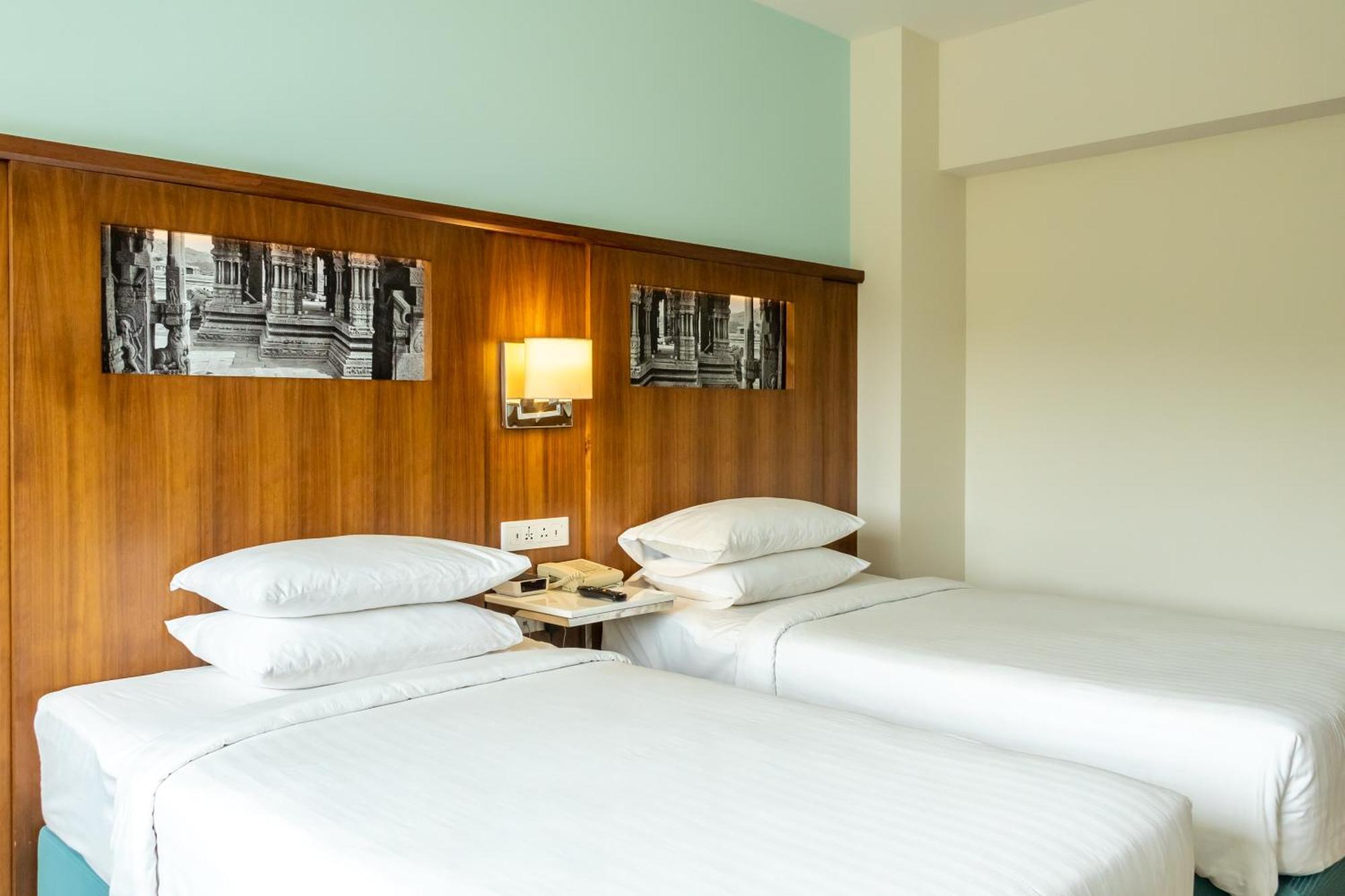 Fairfield By Marriott Belagavi Hotel Екстериор снимка